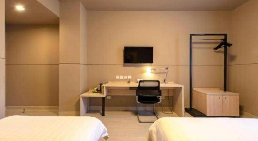 Hotel Jinjiang Expo Park Pusan Rd 3*