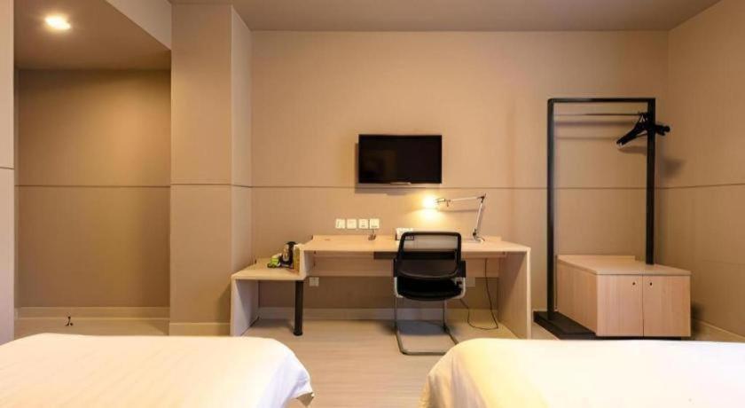 Jinjiang Expo Park Pusan Rd Hotel