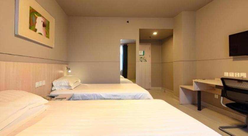 Jinjiang Expo Park Pusan Rd 3*